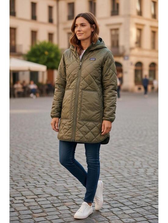 Patagonia Jackets & Blazers - $279 Patagonia Women's Diamond Quilted Parka Size XL Basin Green